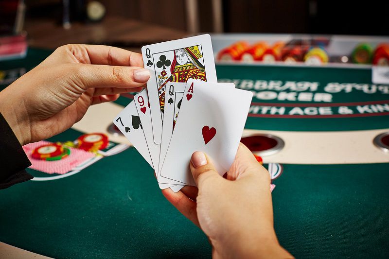 Tổng quan về trò chơi Caribbean Stud Poker