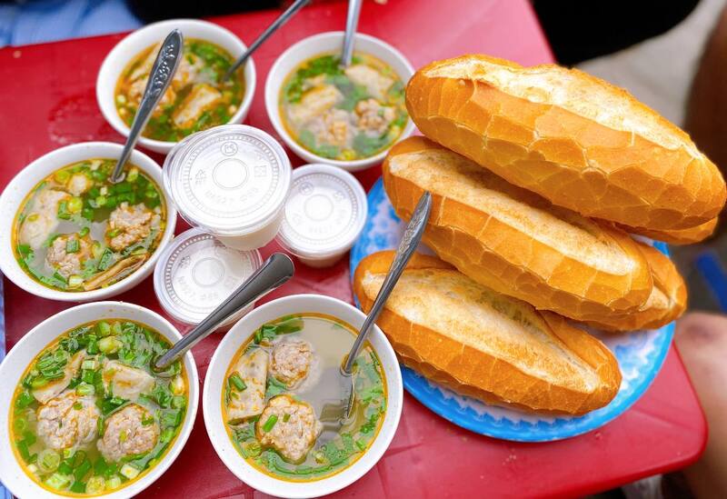 Bánh mì xíu mại Đà Lạt có gì khác?