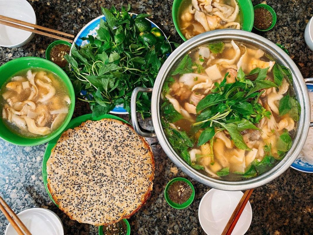 Những quán lẩu gà lá é đáng cân nhắc ở Đà Lạt