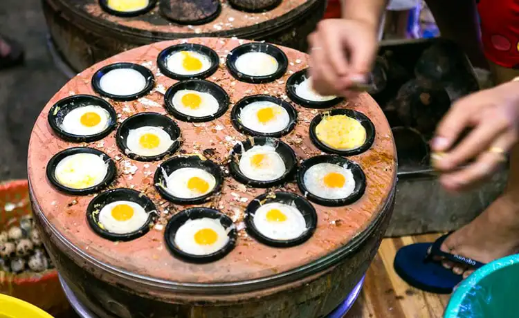 Bánh căn Đà Lạt có gì đặc biệt?