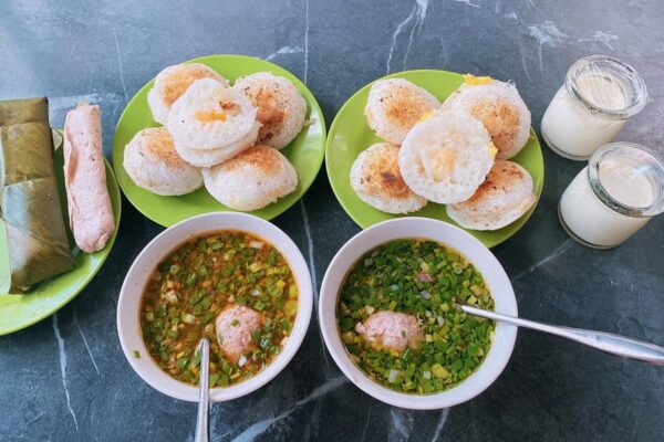 Những địa chỉ bánh căn ngon ở Đà Lạt đáng thử